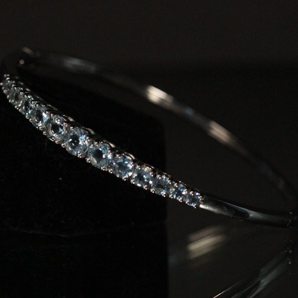 STERLING SILVER AQUAMARINE BANGLE BRACELET - Picture 5 of 7